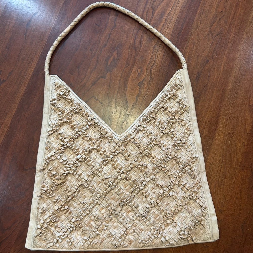 HOBO—Miracle HOBO Sand Dollar Shoulder Bag